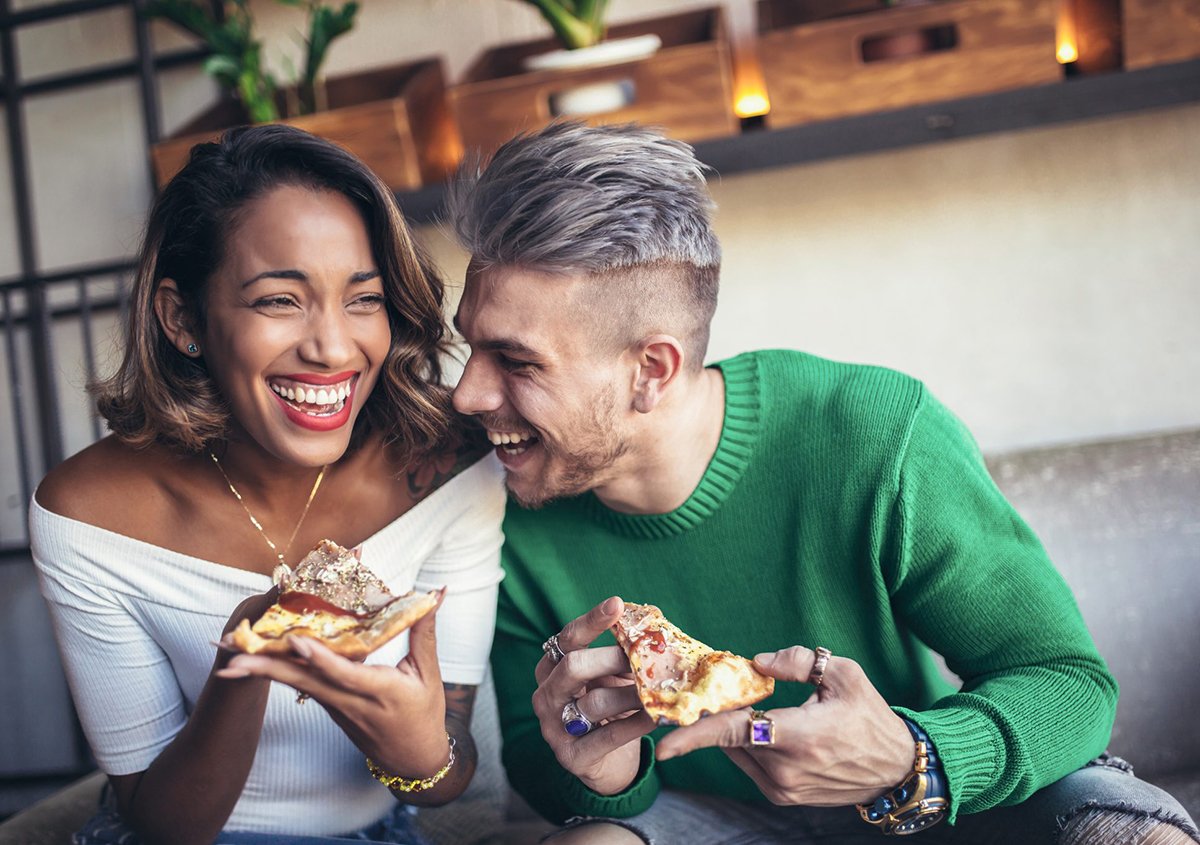Eating with Invisalign: Essential Do's and Don'ts at Happy Smiles